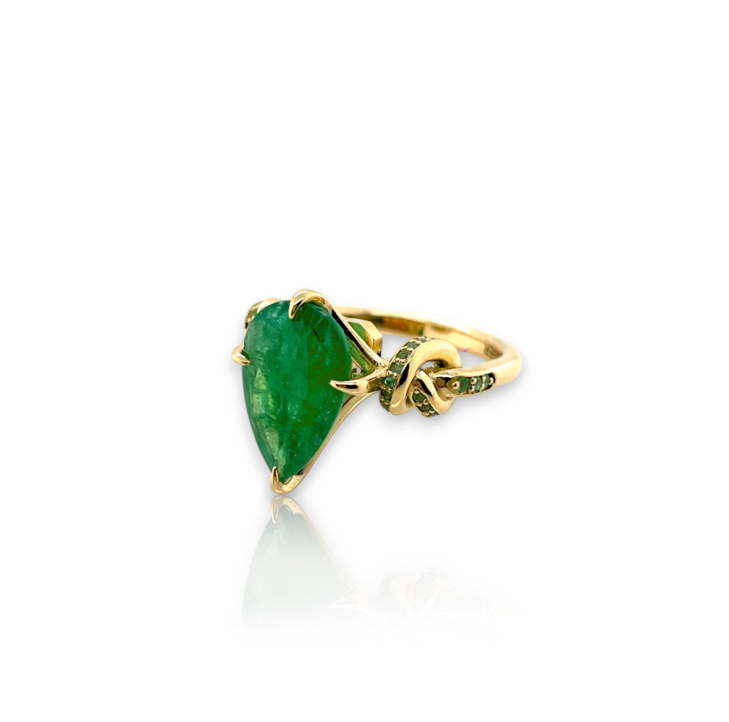 3ct Pear Cut Emerald Forget Me Knot Emerald ring with Emeralds in 18ct yellow gold
