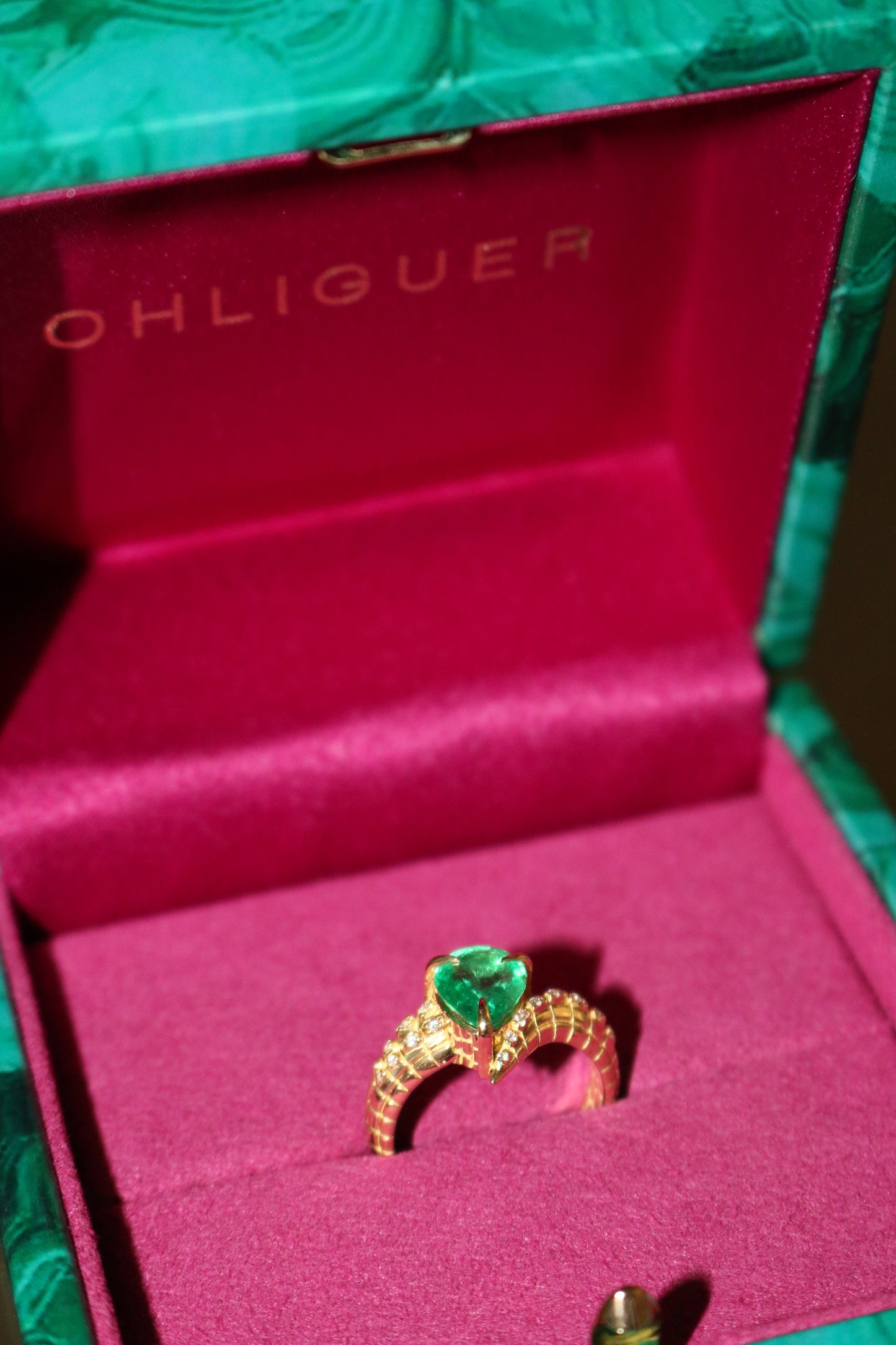 One of a Kind Croc Tail ring with 1.57ct pear cut Emerald with diamond spikes