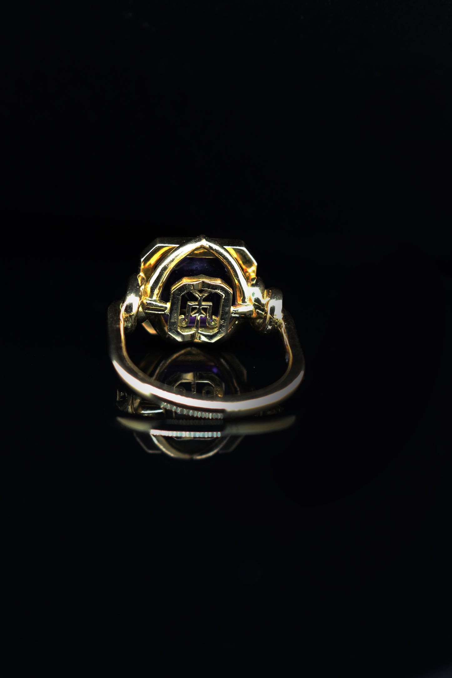 5ct Forget Me Knot Tanzanite ring in 18ct Yellow gold