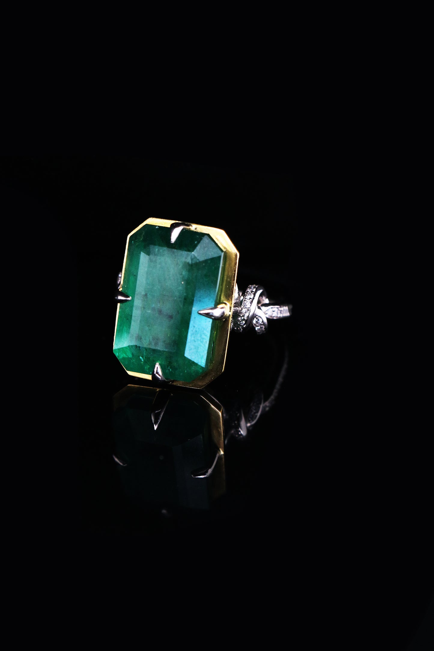 One of a Kind 15ct Forget Me Knot Emerald ring in 22ct Yellow Gold & Platinum