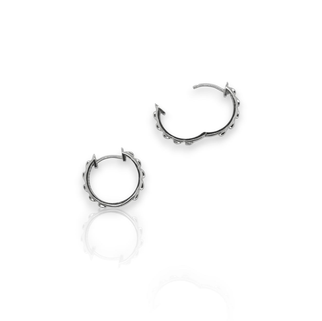 Slider Croc Hoop in 18ct white gold