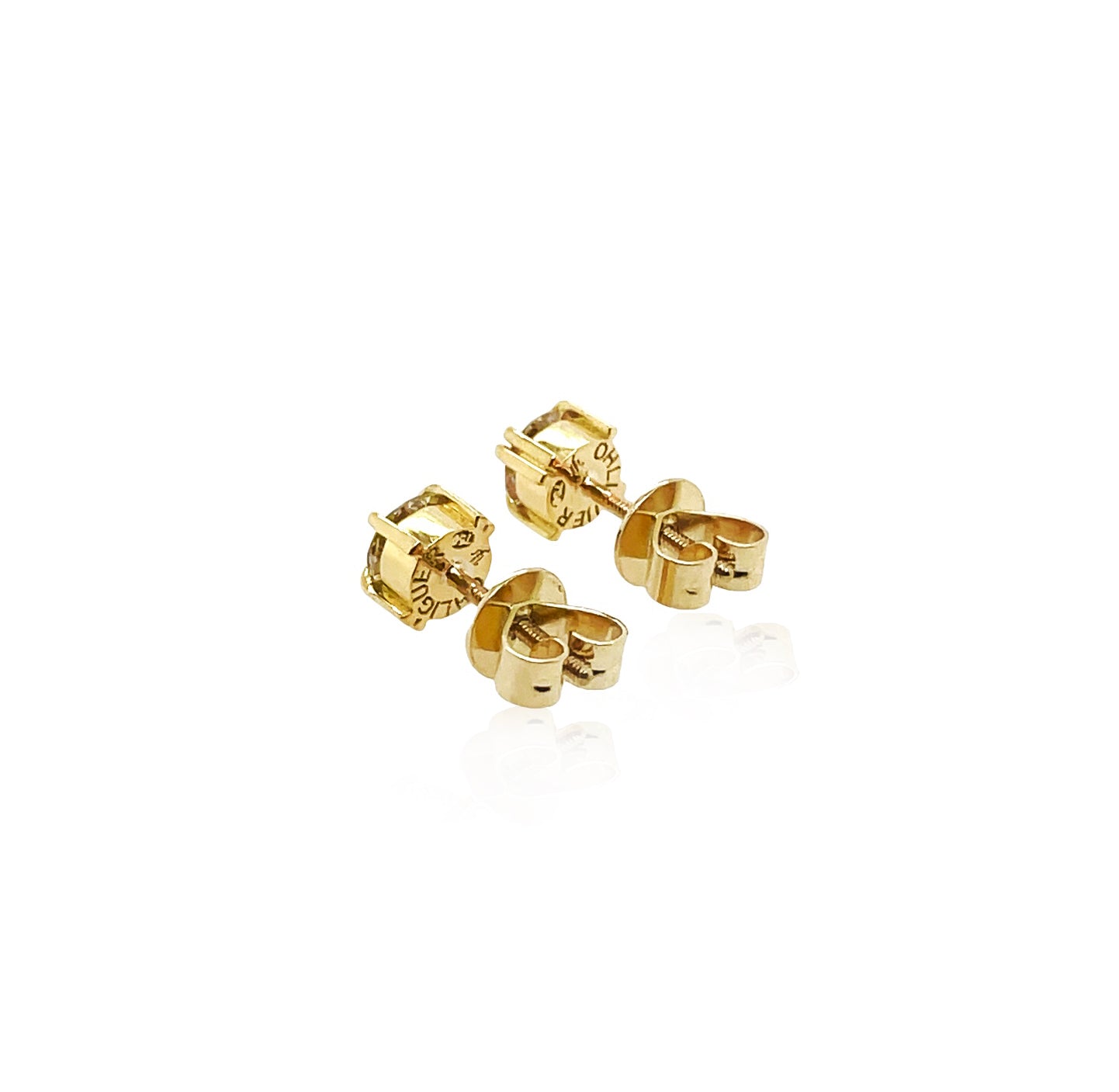 Bold Icon diamond studs in 18ct yellow gold