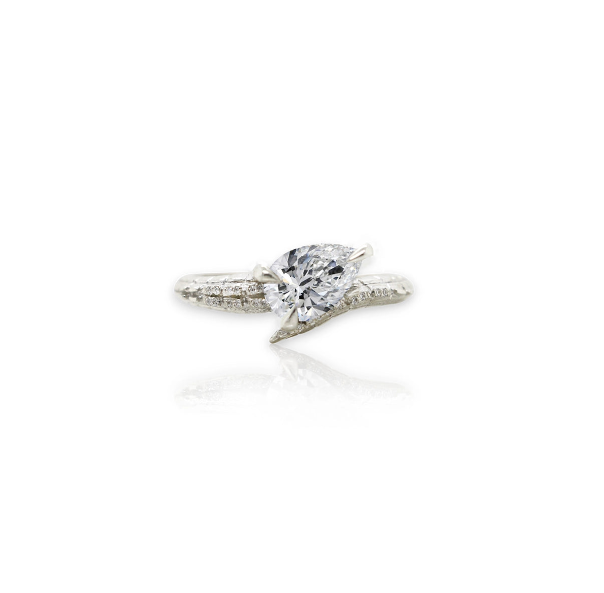 Croc Tail Ring with Pear Cut Diamond in 18ct White Gold