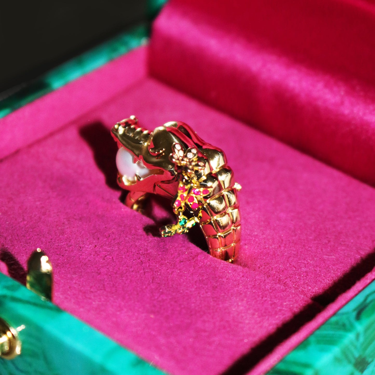 One of a Kind Croc ring with Australian Akoya Pearl & Bouquet in 18ct Yellow Gold