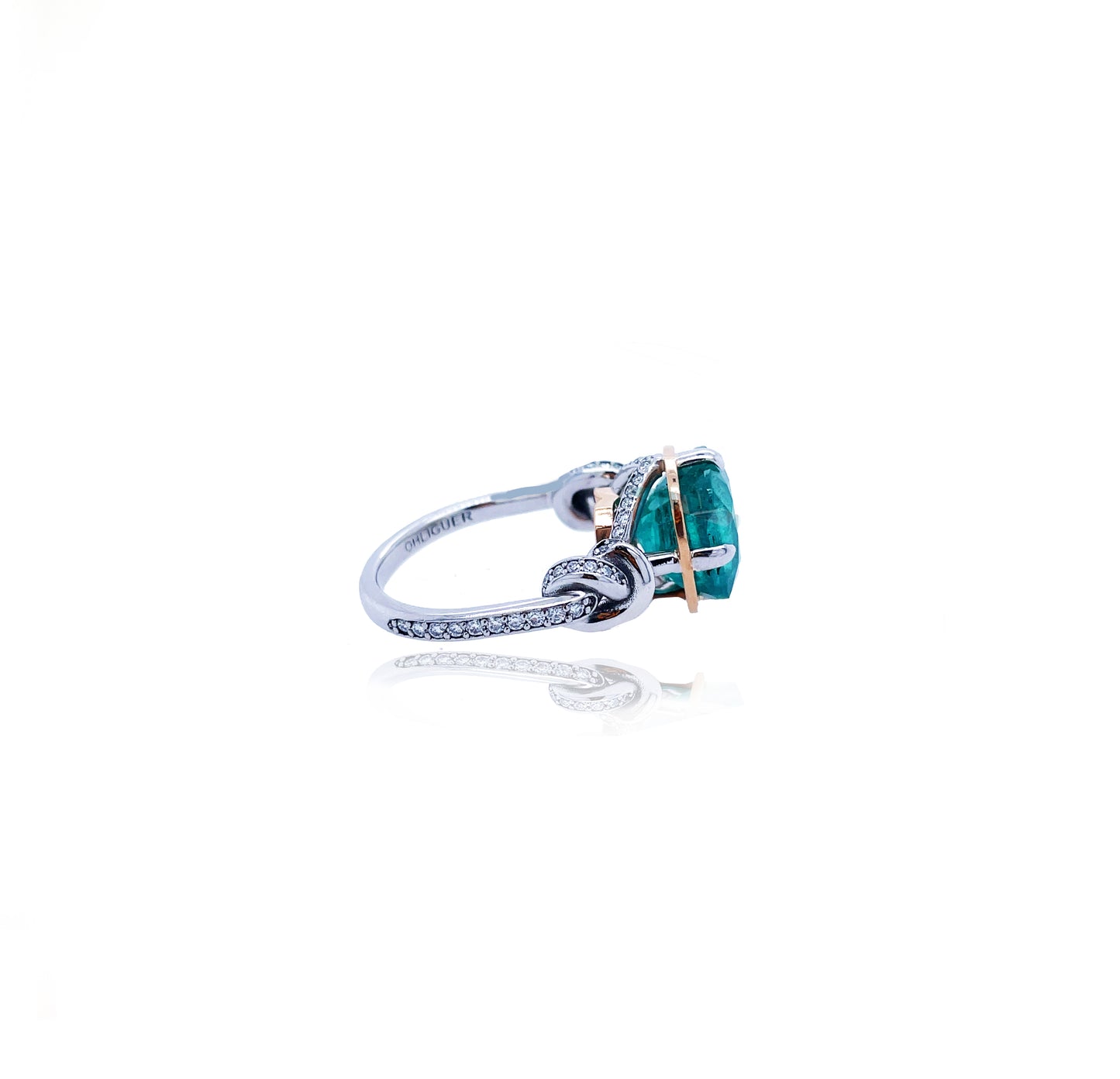 One of a Kind 4.96ct Emerald Forget Me Knot Cushion Cut ring in 22ct Yellow Gold & Platinum