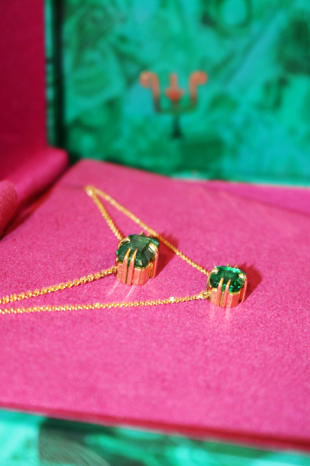 Bold 2ct Emerald Icon pendant