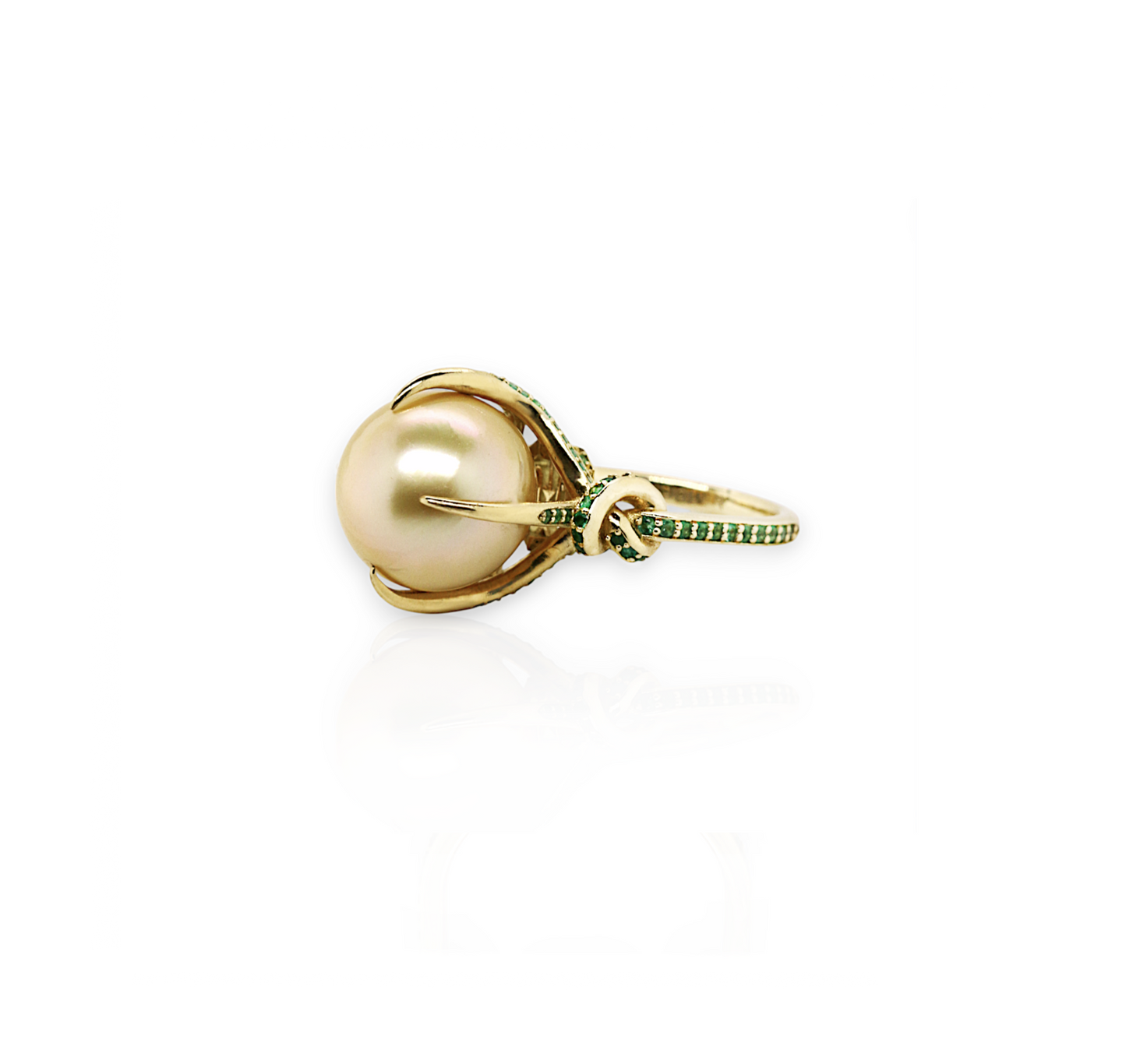 One of a Kind Golden South Sea Pearl & Emerald Forget Me Knot Ring in 18ct Yellow gold
