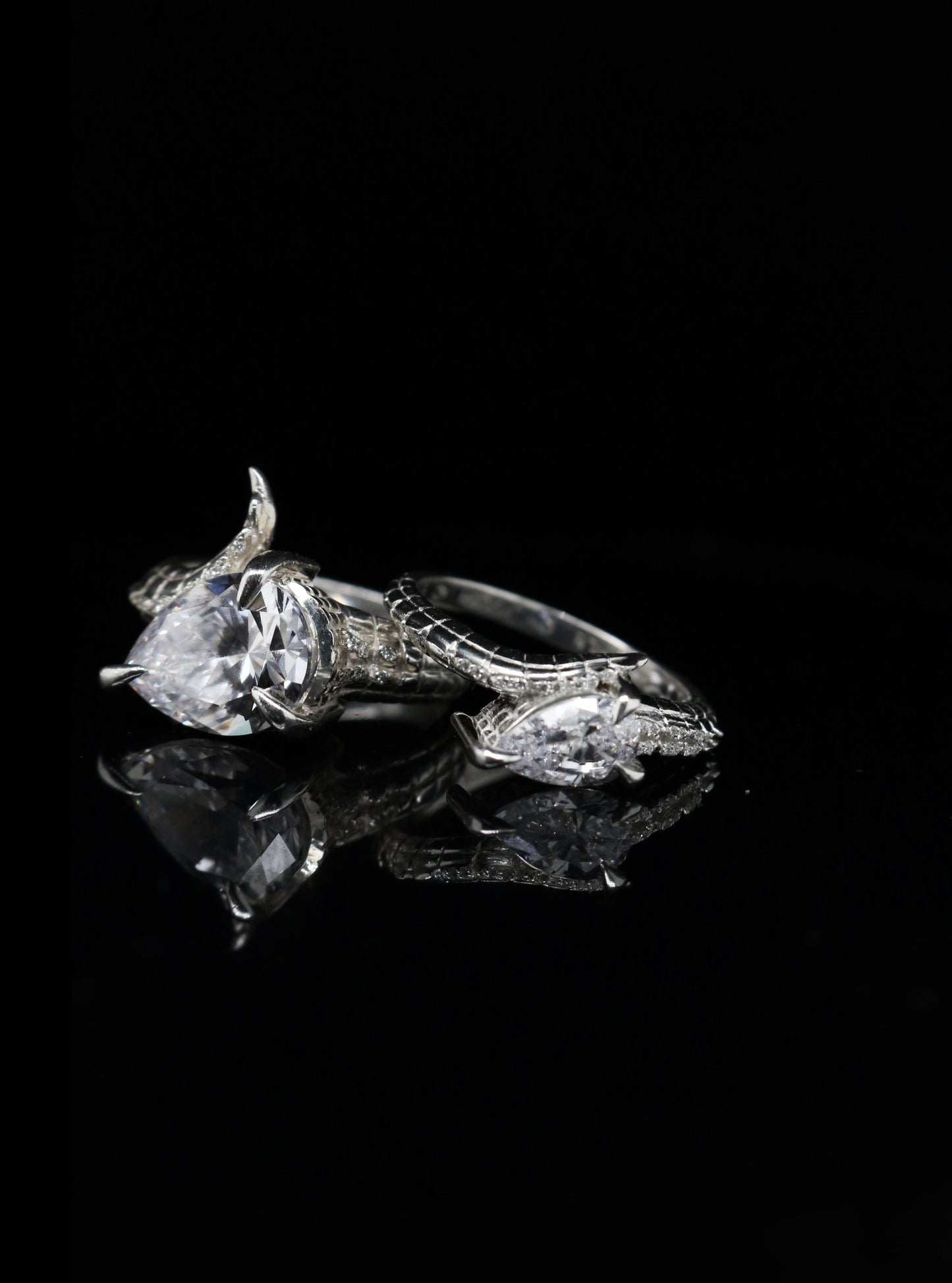 Croc Tail Ring with Pear Cut Diamond in 18ct White Gold