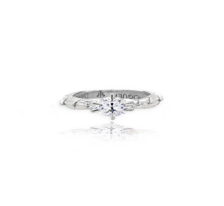 Marquis Croc Tail Horizontal set in 18ct White Gold