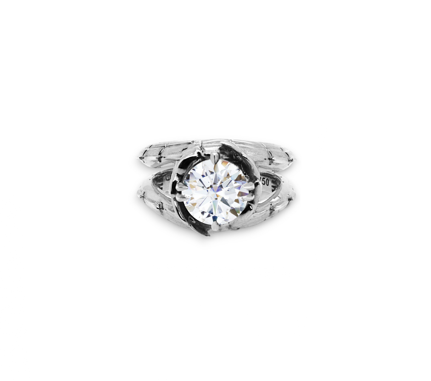 Croc Tail Eclipse Ring With Round Brilliant Cut Diamond