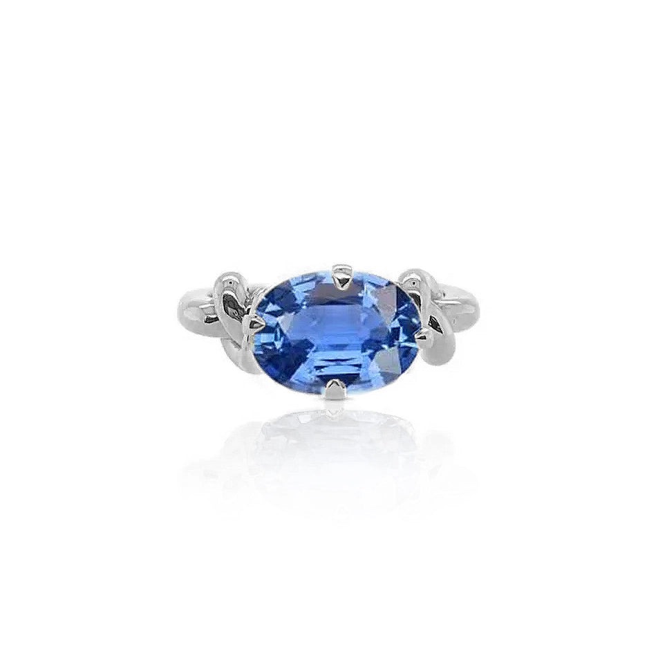 2ct Forget Me Knot Oval Cut Sapphire ring in 18ct Gold