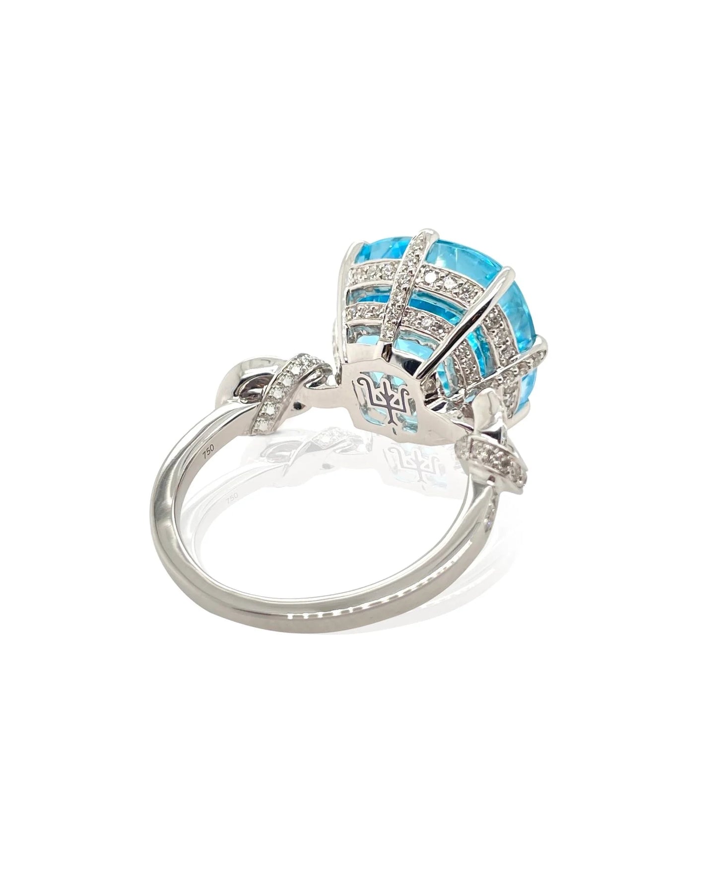Forget Me Knot Topaz and Diamond ring in 18ct White Gold