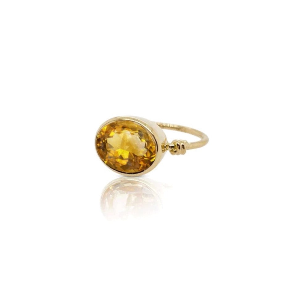 Love Knot ring in Citrine and 18ct Yellow gold