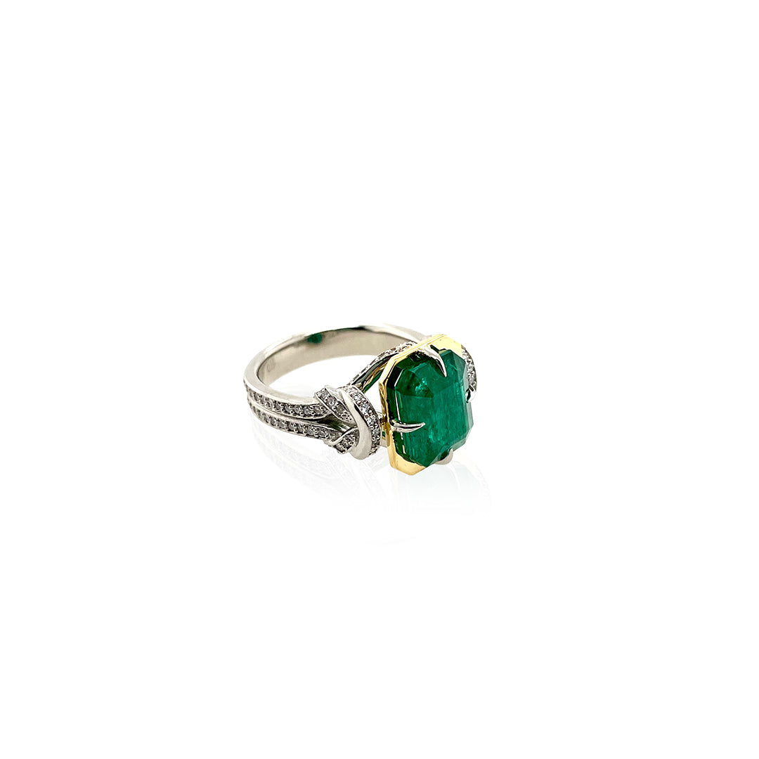 2ct Reef Knot in Emerald, platinum and 22ct yellow gold and diamonds