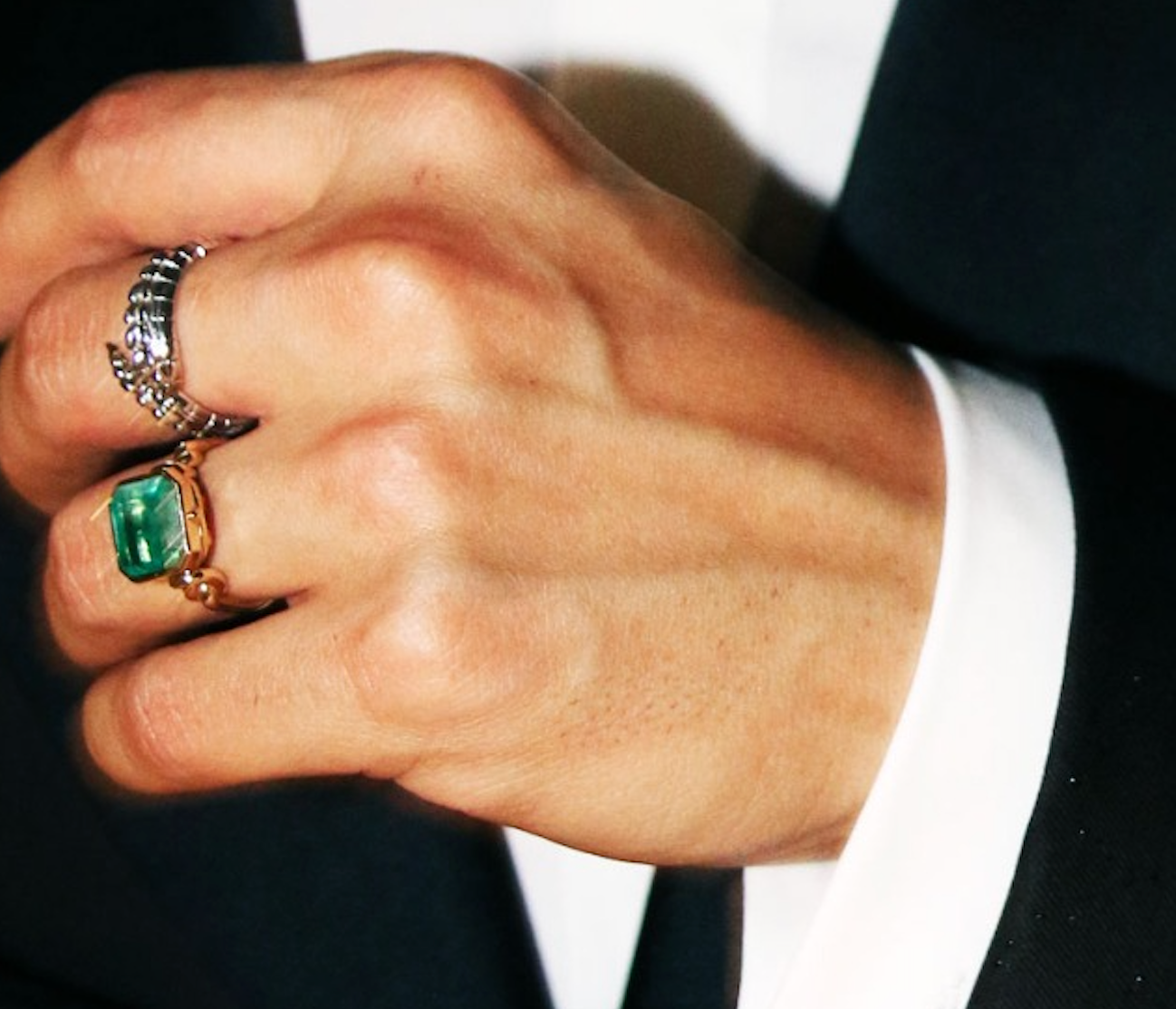 Forget Me Knot 5ct Emerald ring in 18ct yellow gold