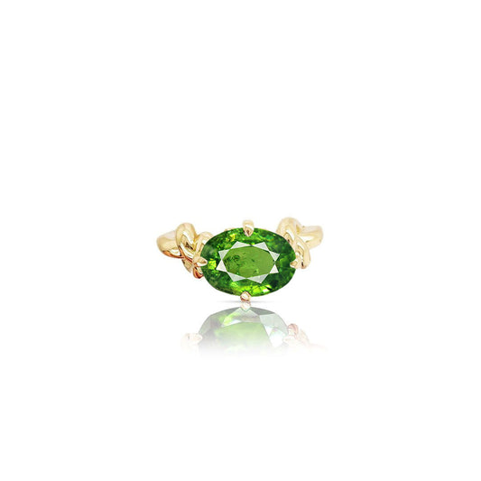 Forget Me Knot Ring with Demantoid in 18ct Yellow Gold