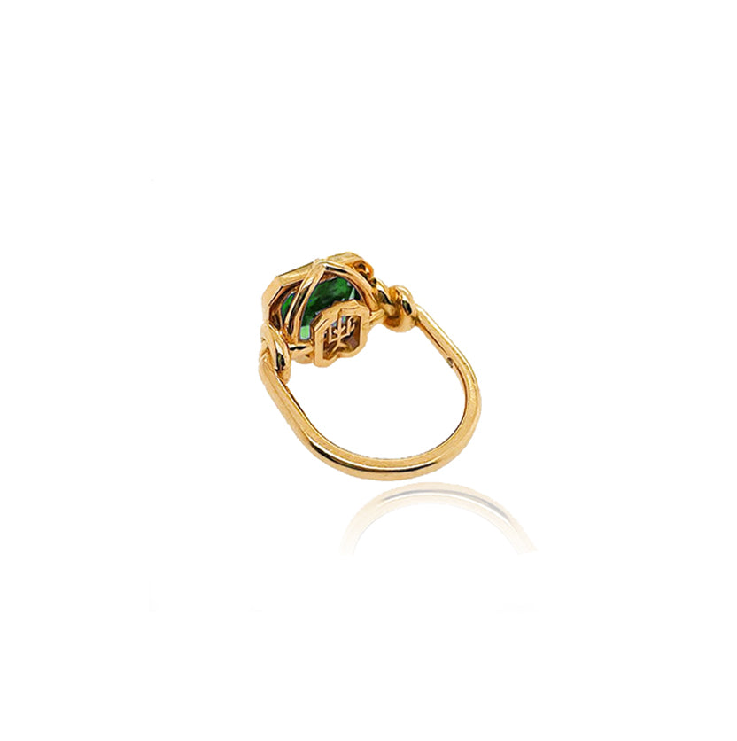Forget Me Knot 5ct Emerald ring in 18ct yellow gold