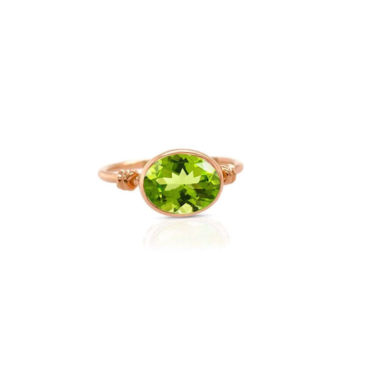 Love Knot ring in Peridot and 18ct Rose gold