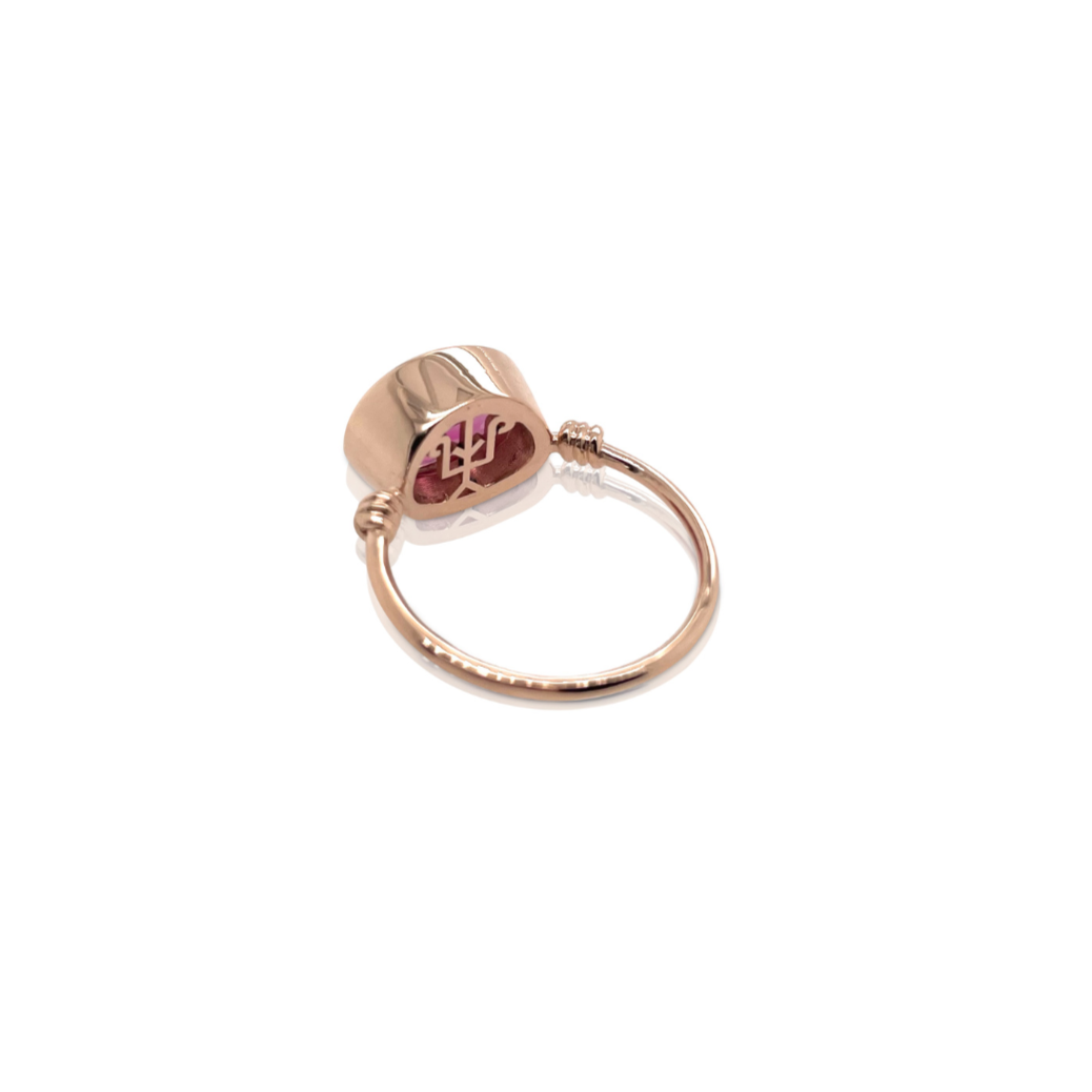 Love Knot ring in Pink Tourmaline and 18ct Rose gold