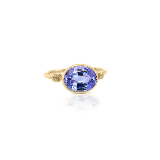 Love Knot ring in Tanzanite and 18ct Yellow gold
