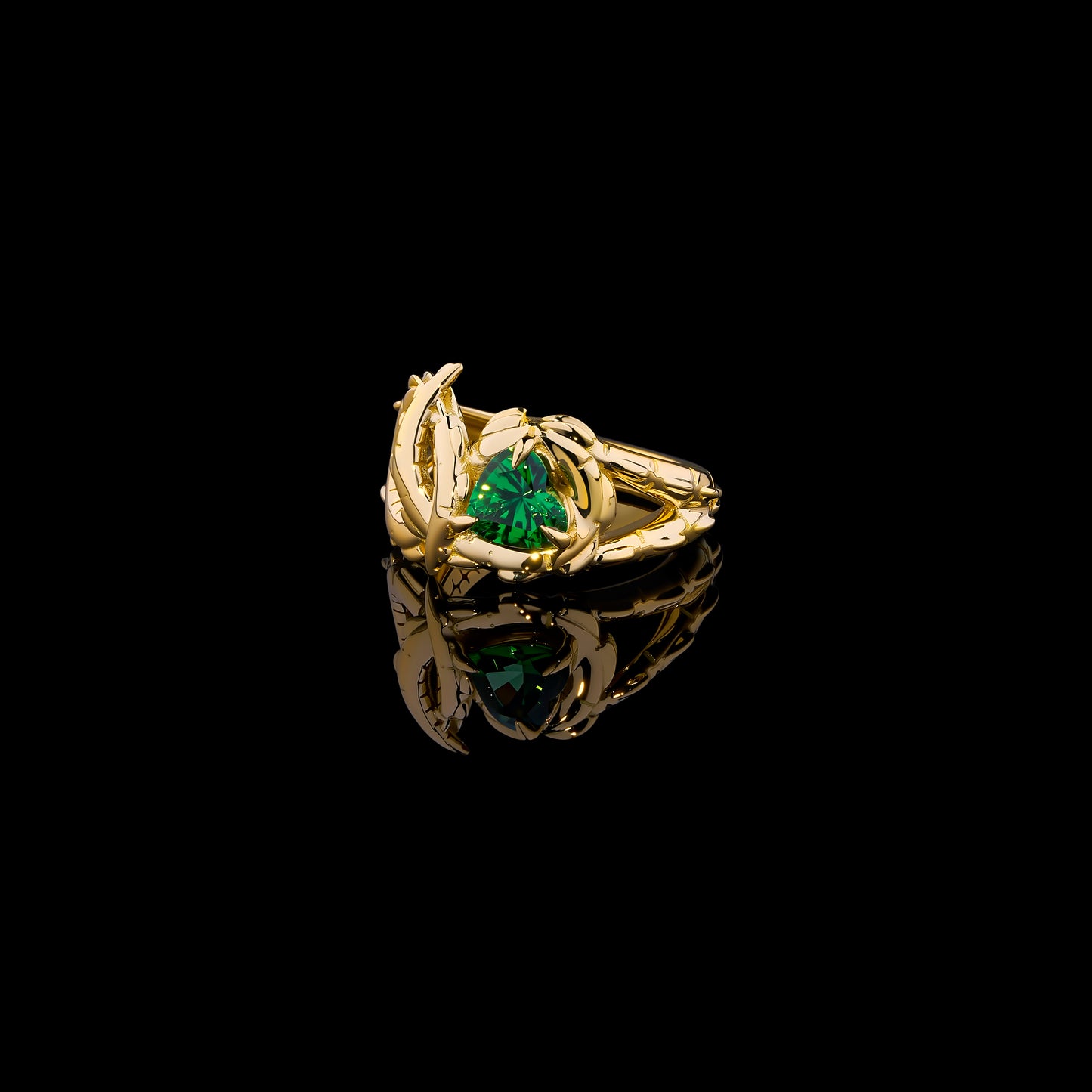 Lover's Croc ring in Tsavorite and 18ct Yellow Gold