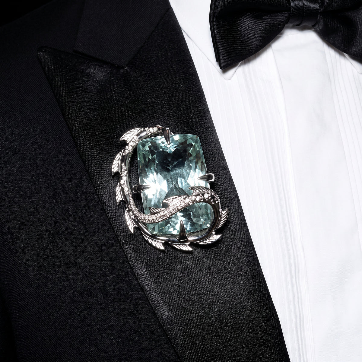 One of a Kind 30ct Aquamarine Croc Brooch Pendant in 18ct white gold