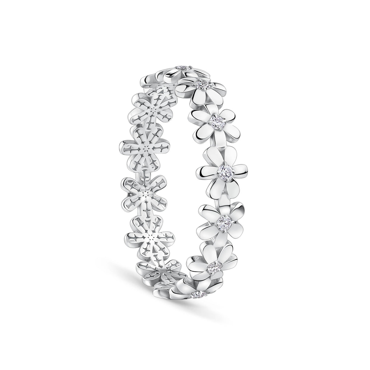 Daisy Rig Daisy Chain Stacker Ring in 18ct White Gold and White Diamonds – OHLIGUER