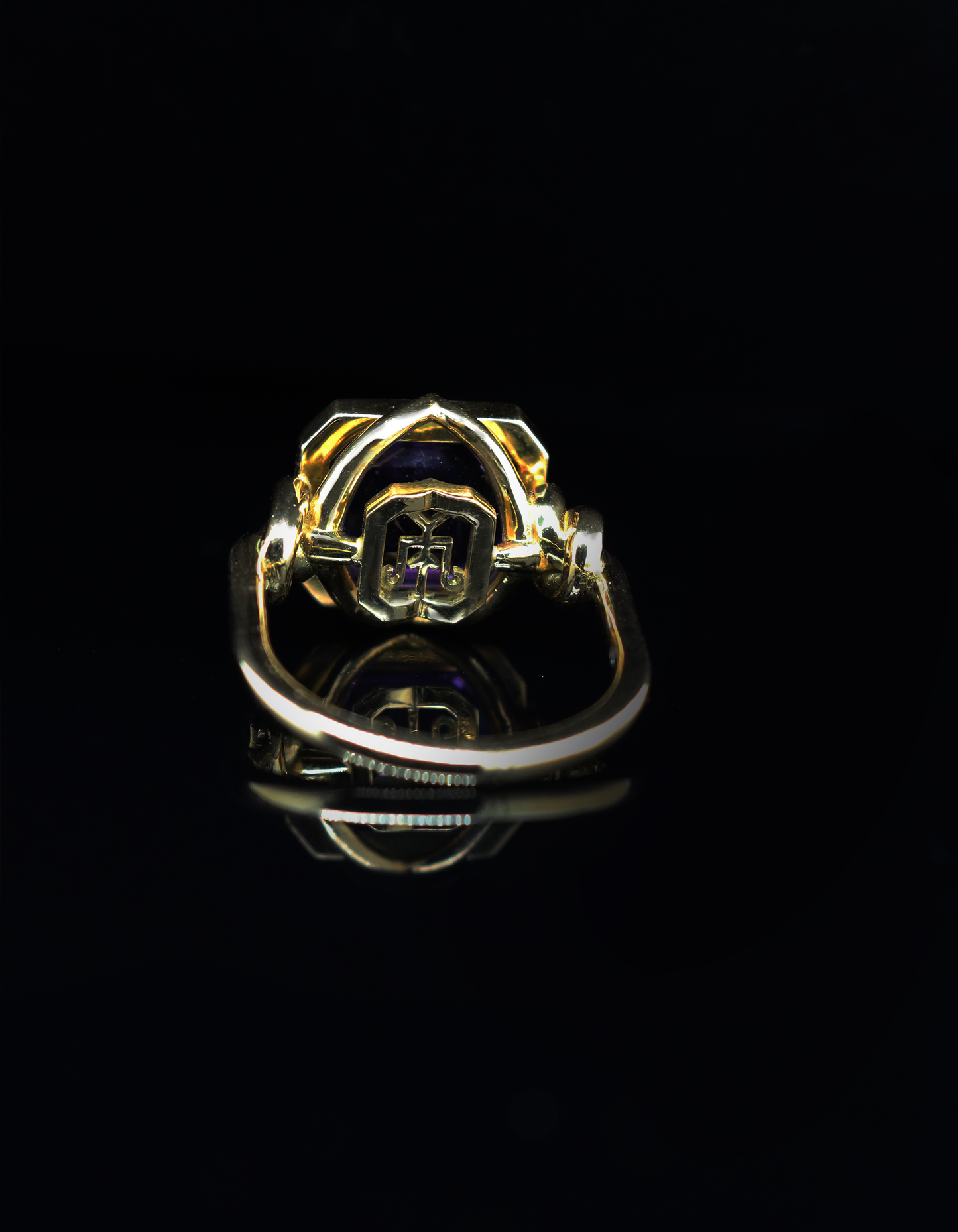 5ct Forget Me Knot Tanzanite ring in 18ct Yellow gold