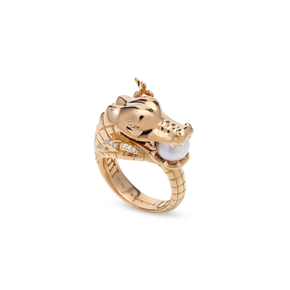 Croc ring with Australian Akoya Pearl in 18ct Yellow Gold and White diamonds